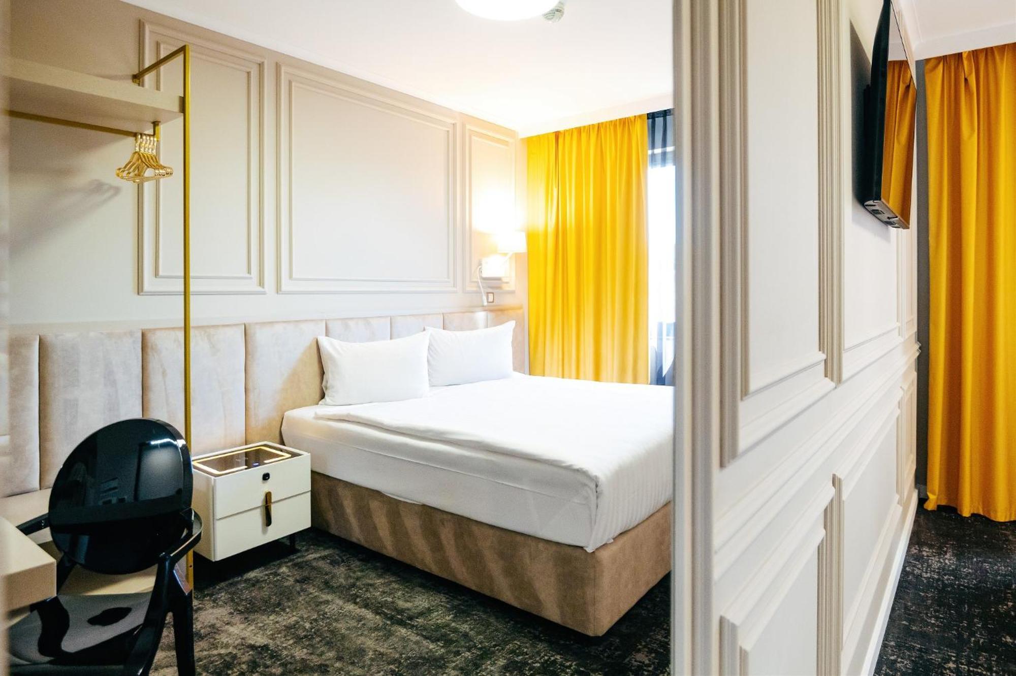 Business Hotel Conference Center & Spa Тыргу-Муреш Экстерьер фото