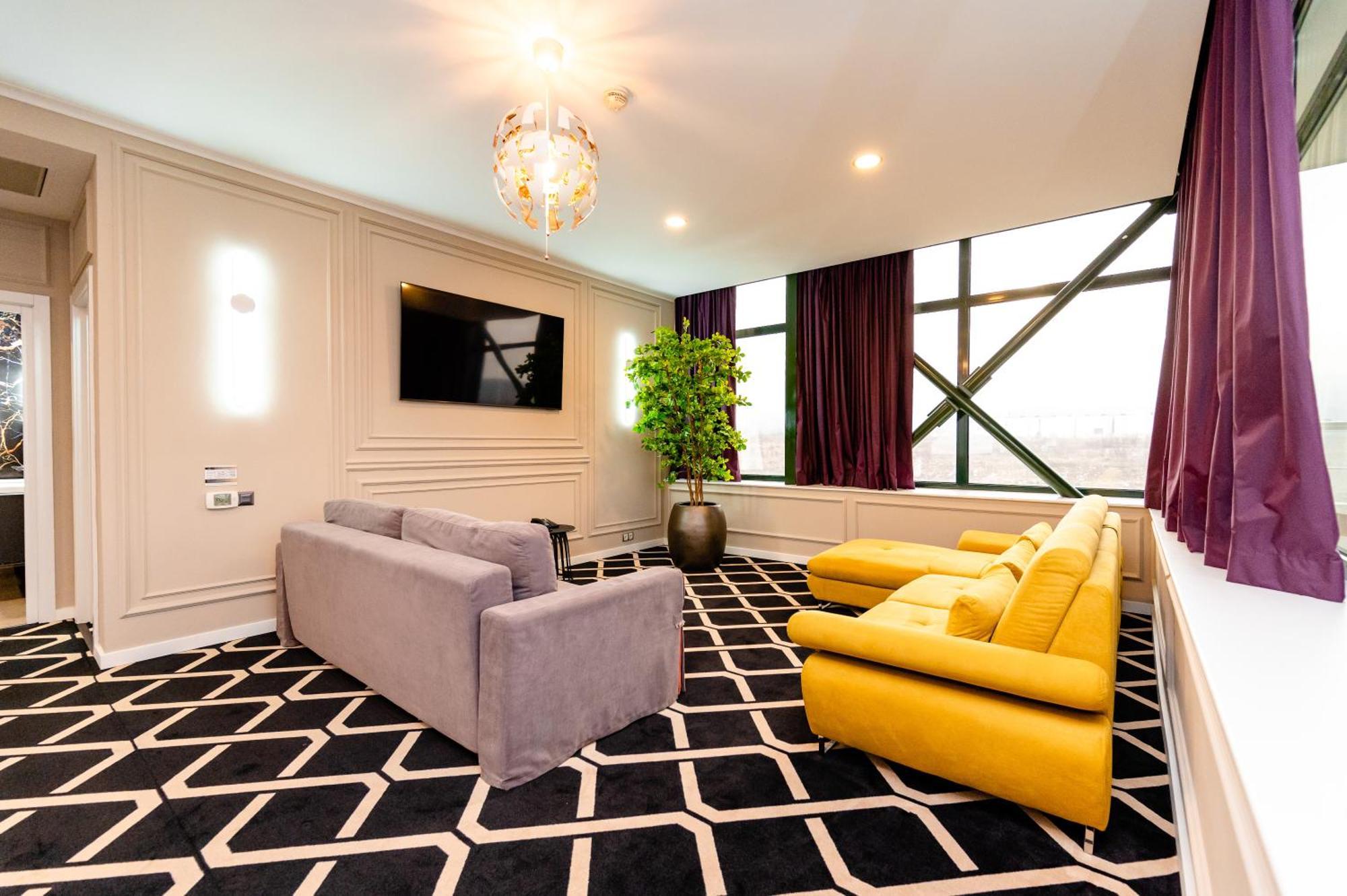Business Hotel Conference Center & Spa Тыргу-Муреш Экстерьер фото