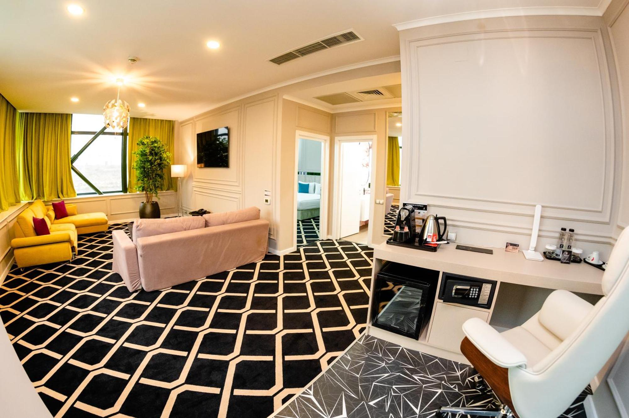 Business Hotel Conference Center & Spa Тыргу-Муреш Экстерьер фото