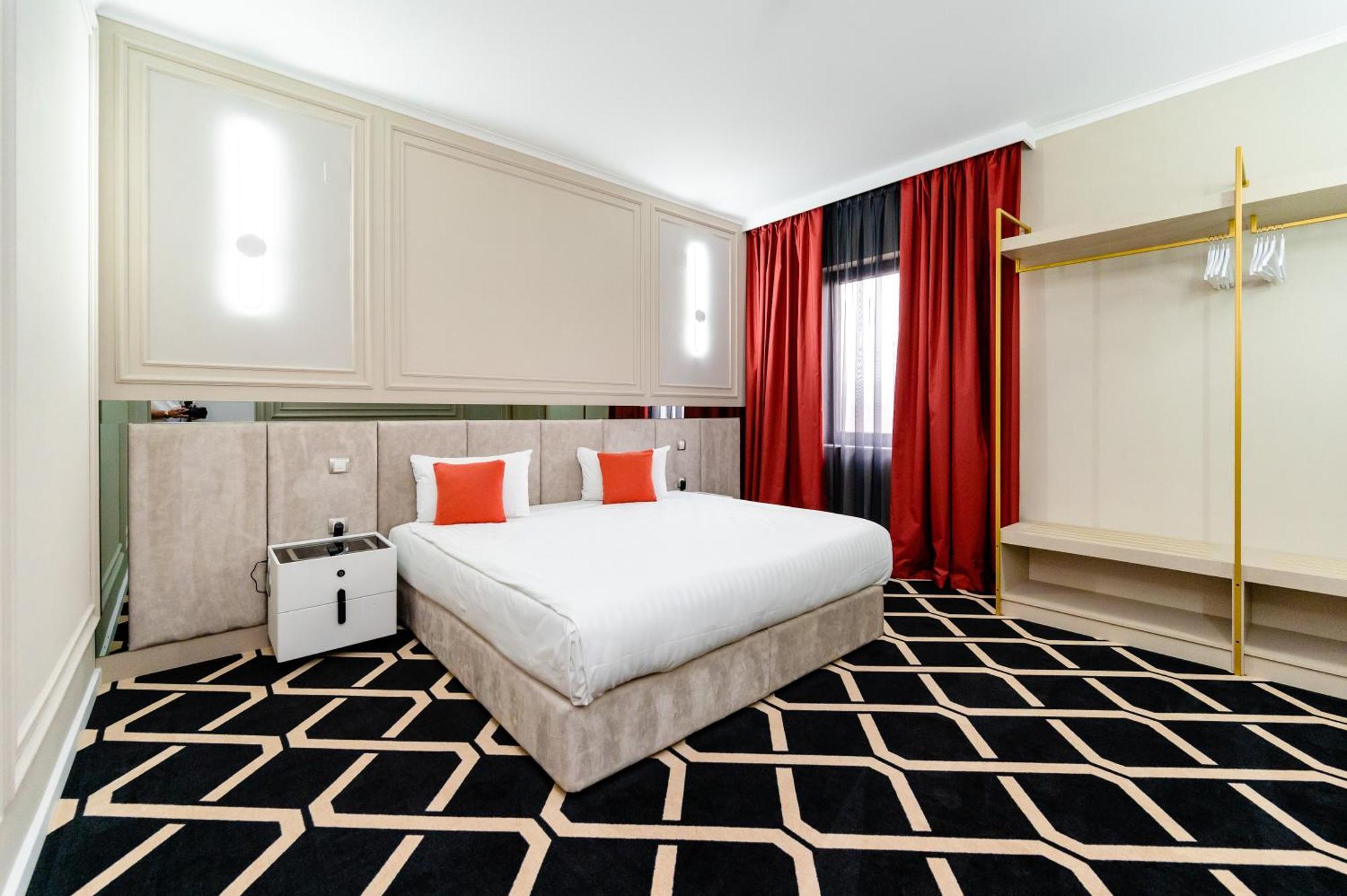 Business Hotel Conference Center & Spa Тыргу-Муреш Экстерьер фото